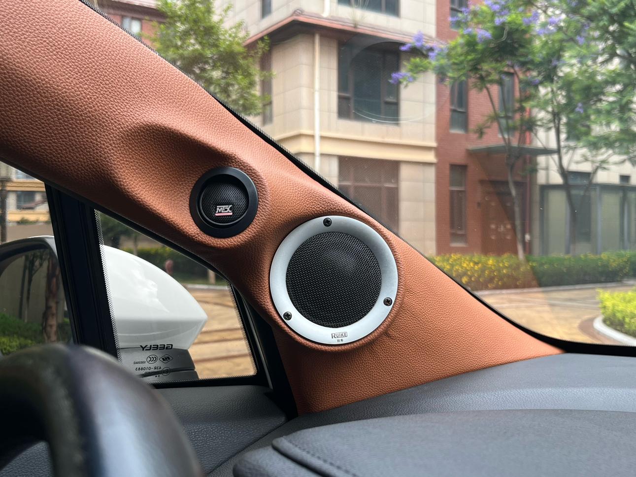 Geely GS 2018 thumb 11