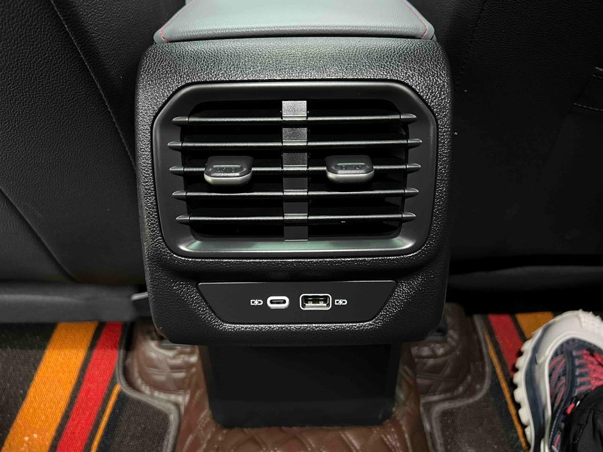 Volkswagen Lamando 2023 thumb 10