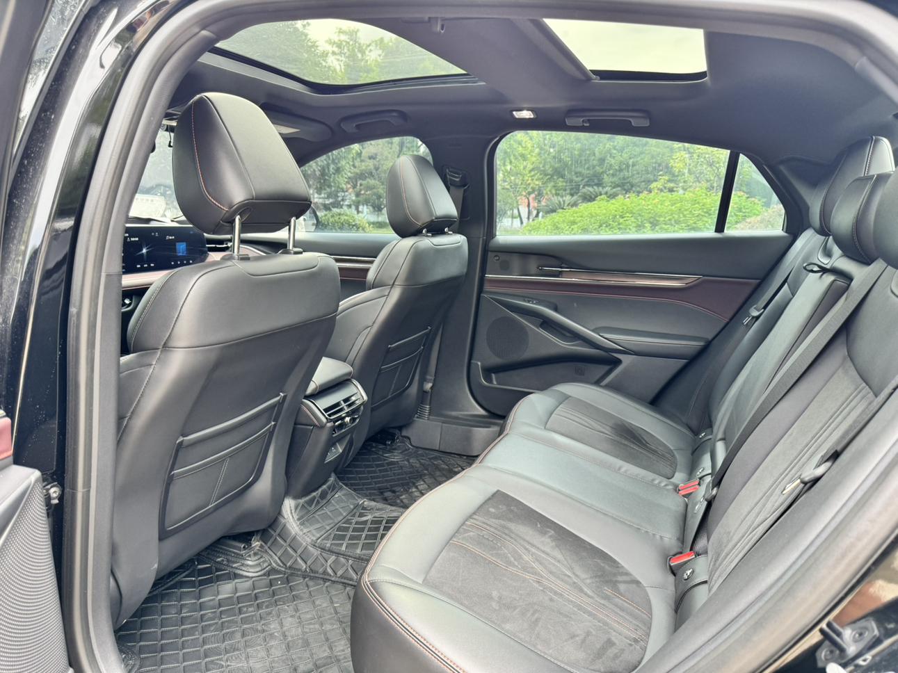 Ford Mondeo 2022 thumb 12