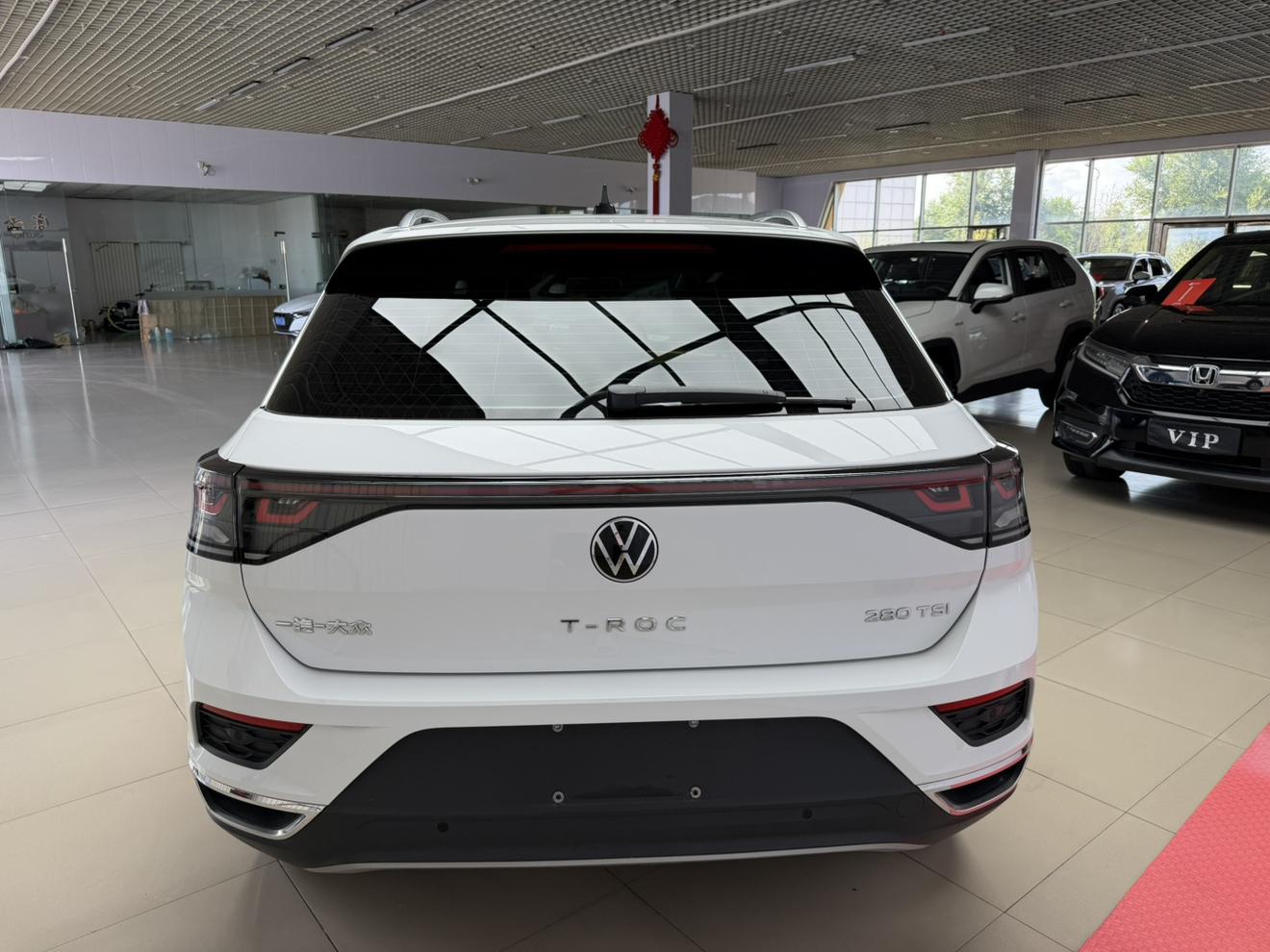 Volkswagen T-Roc 2023 thumb 3