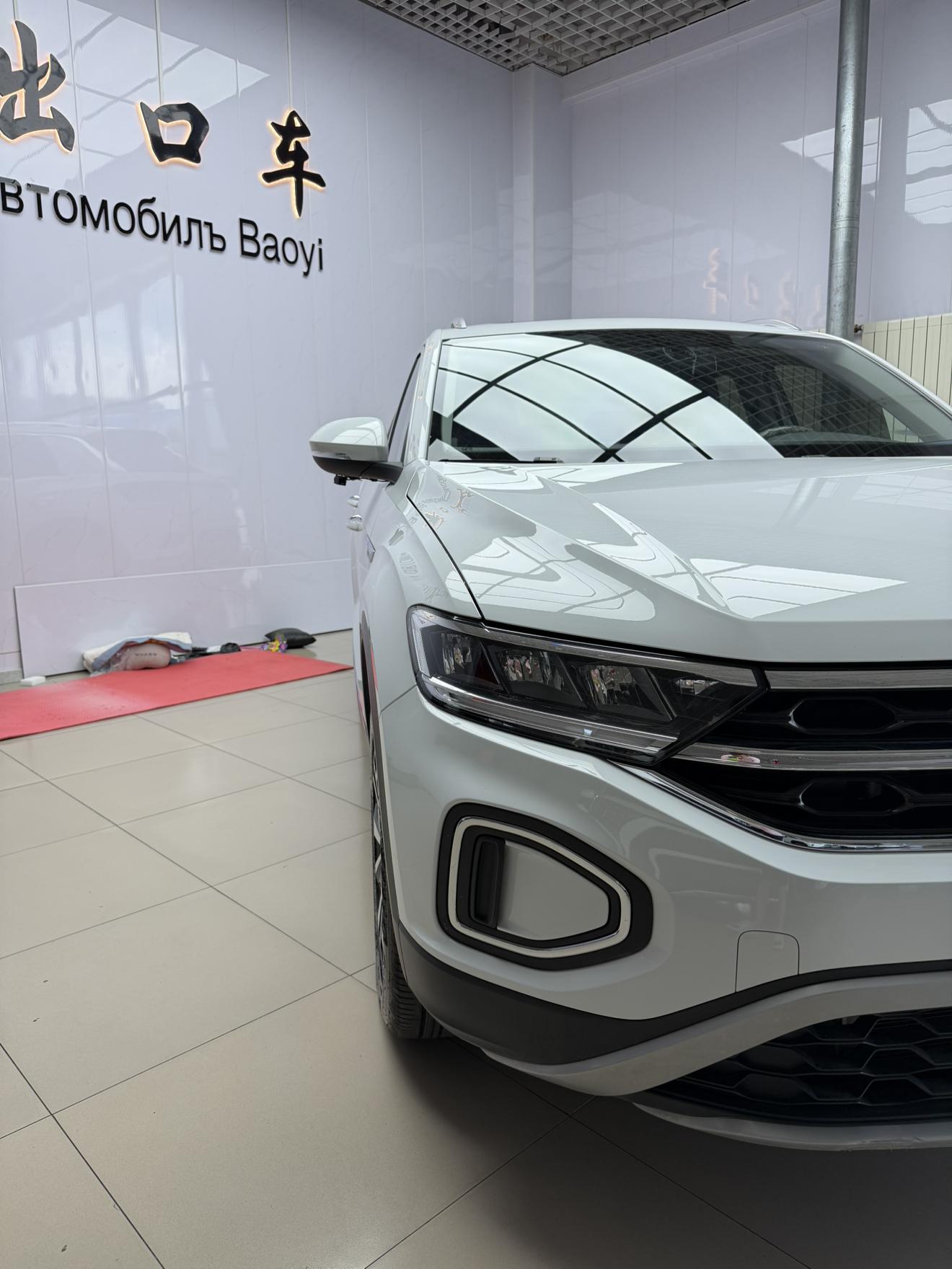 Volkswagen T-Roc 2023 thumb 5