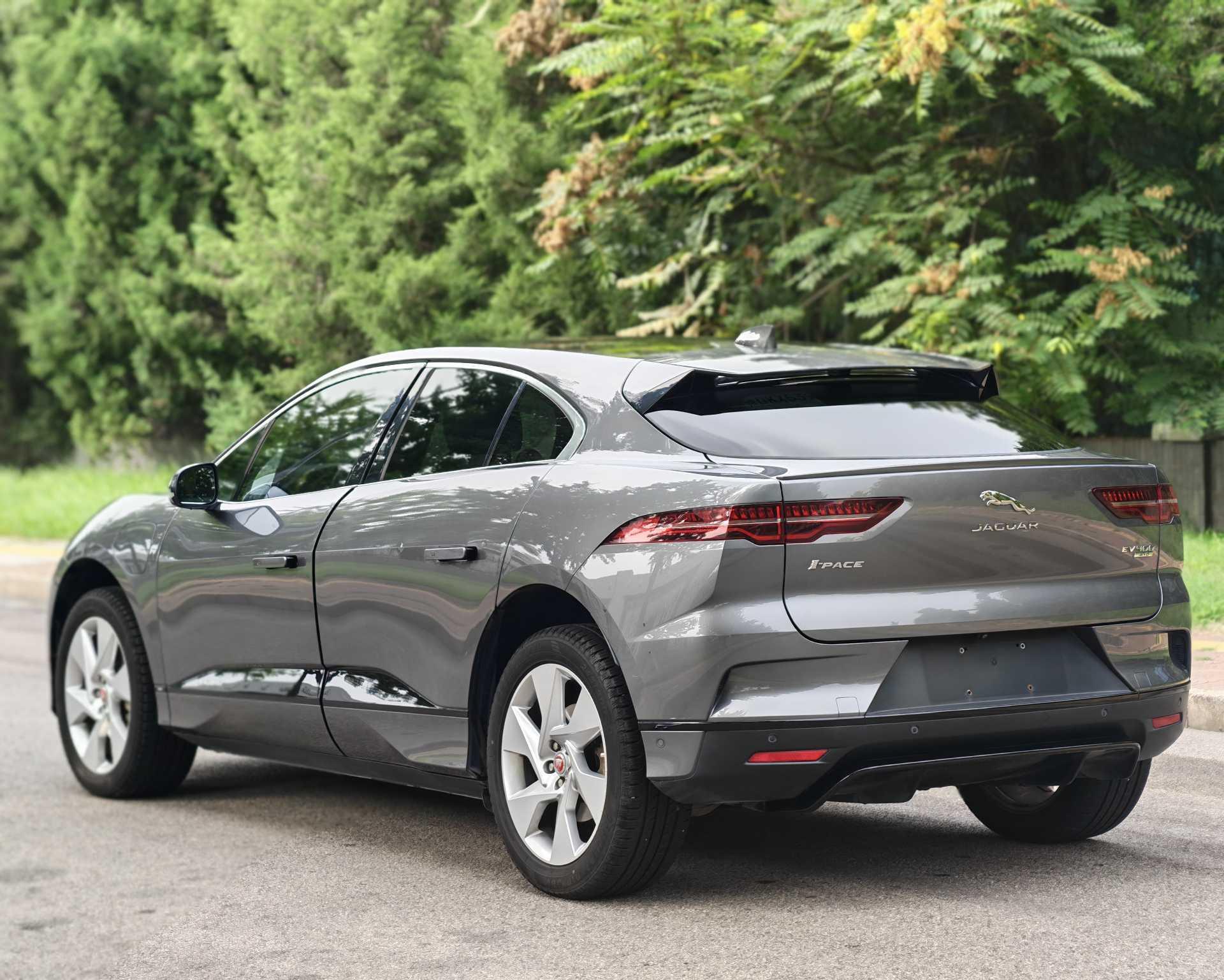 Jaguar I-Pace 2018 thumb 2