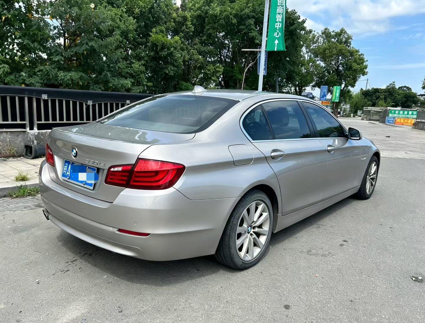 BMW 5 серии 2013 thumb 12