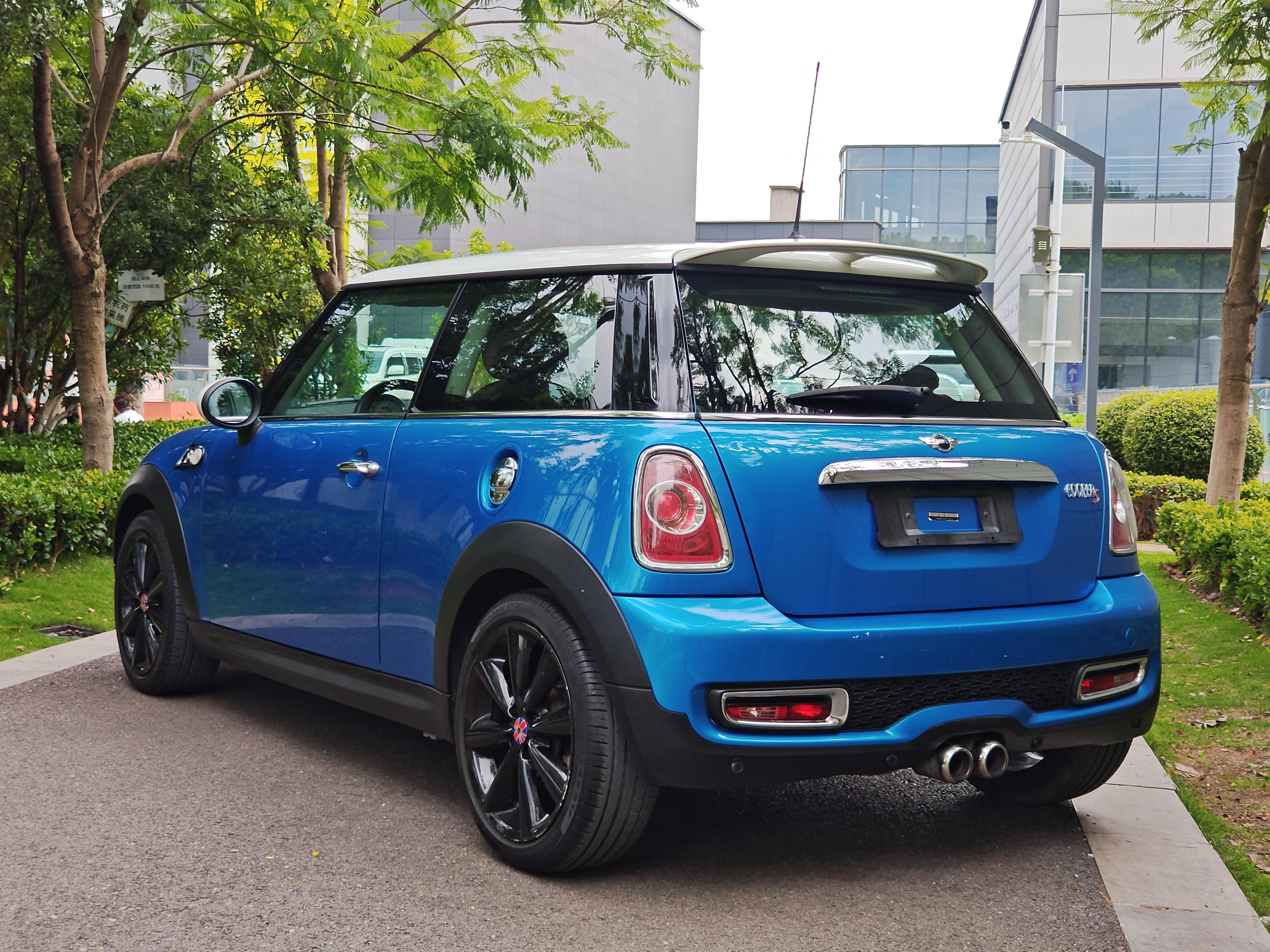 Mini Hatch 2012 thumb 2