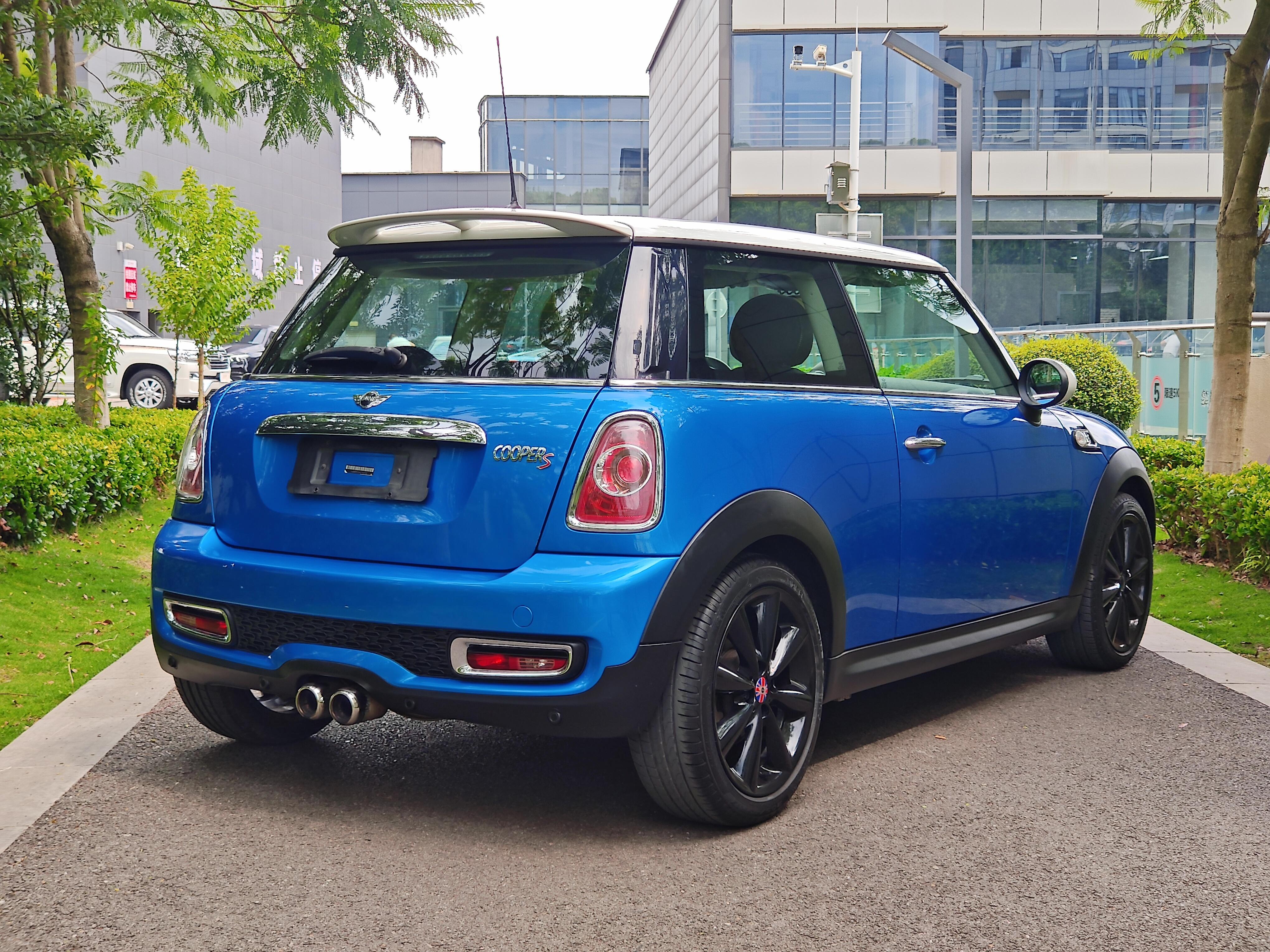 Mini Hatch 2012 thumb 4