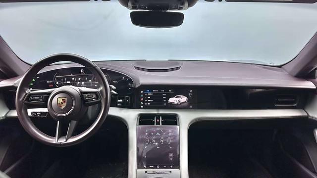 Porsche Taycan 2019 thumb 10
