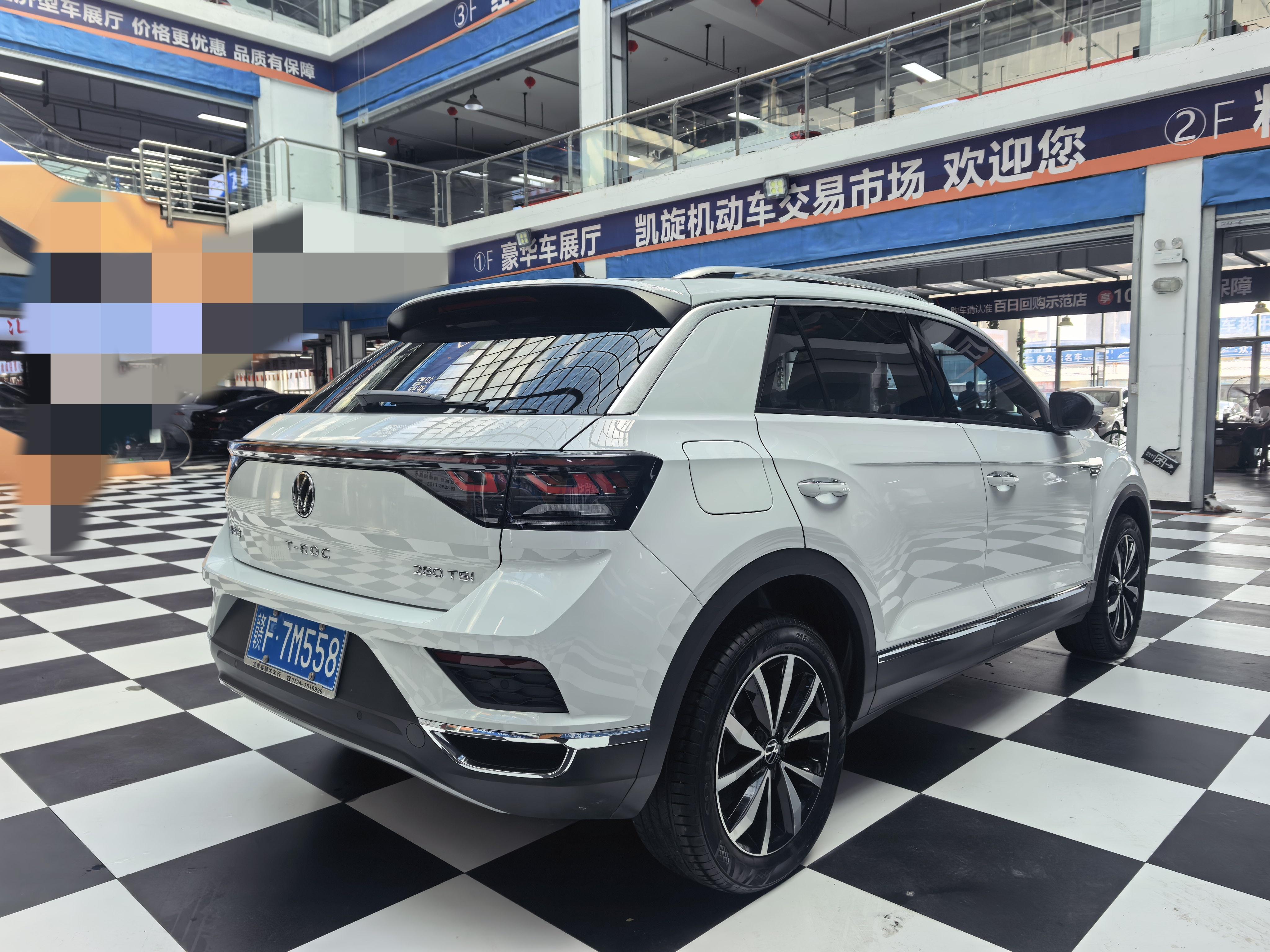 Volkswagen T-Roc 2023 thumb 4