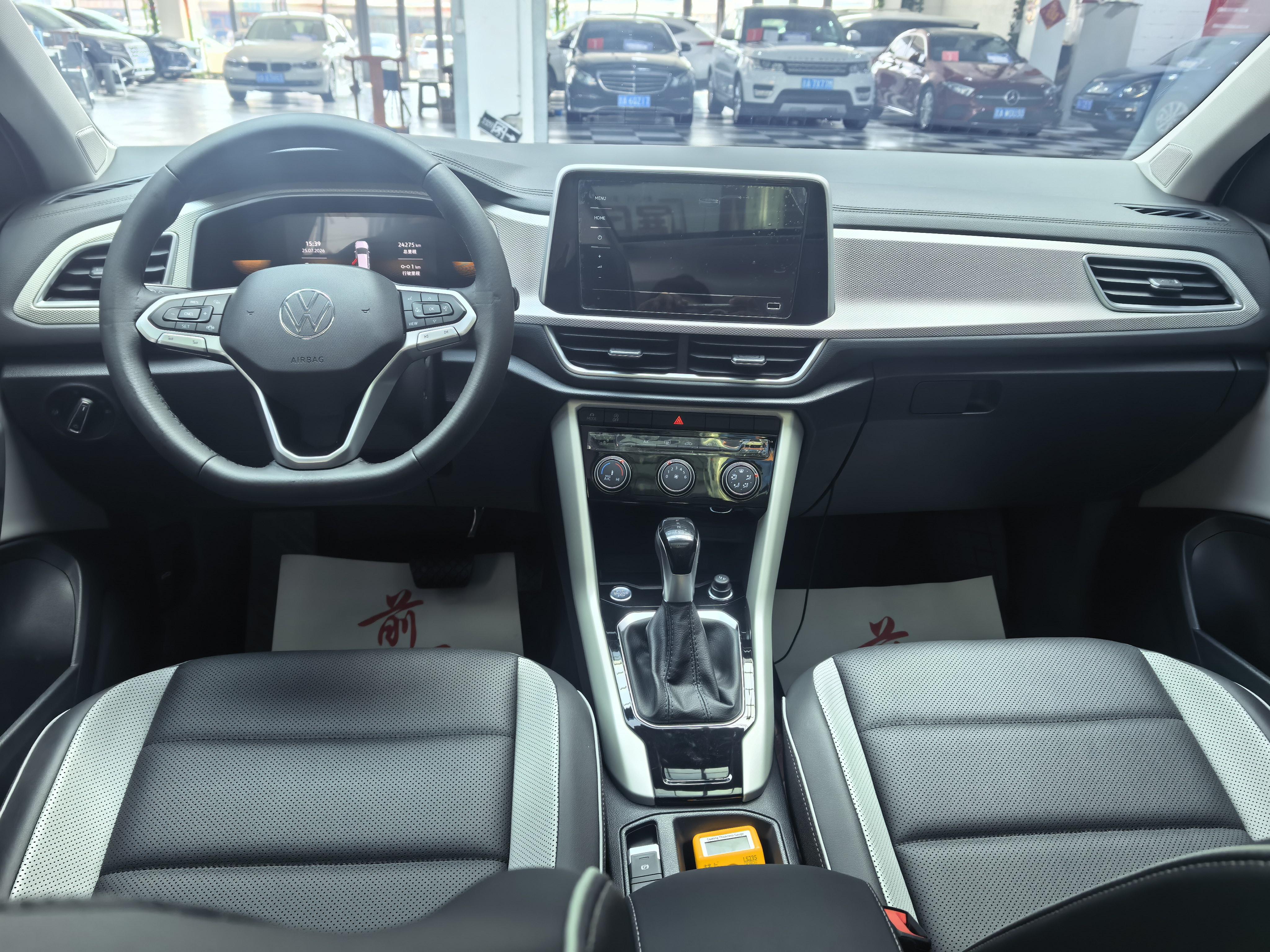Volkswagen T-Roc 2023 thumb 10