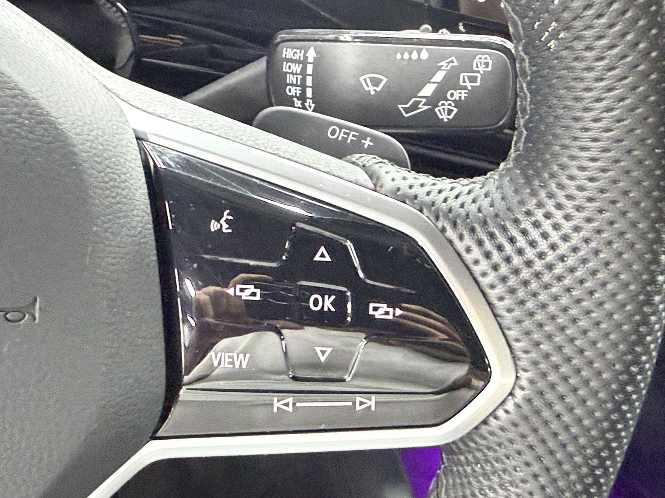 Volkswagen Golf Sportsvan 2022 thumb 9