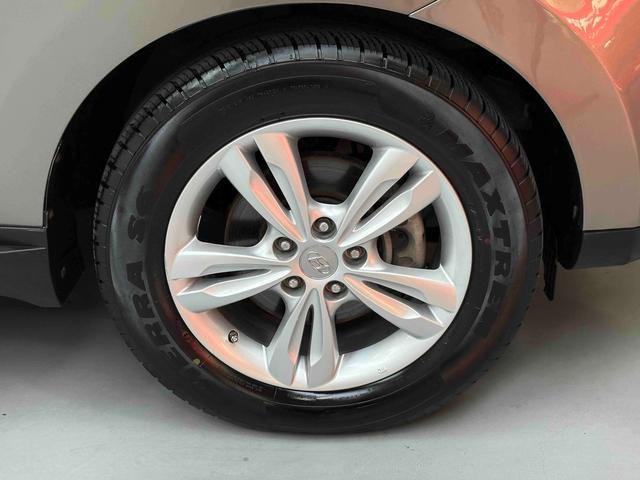 Hyundai ix35 2012 thumb 7
