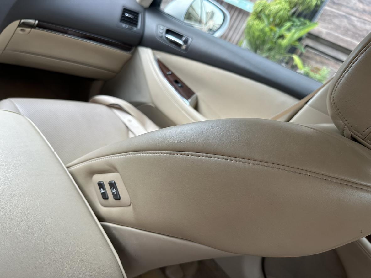 Lexus ES 2010 thumb 10