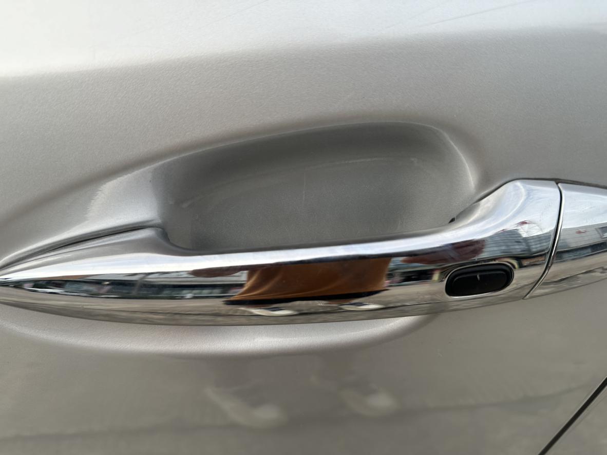 Lexus ES 2010 thumb 12