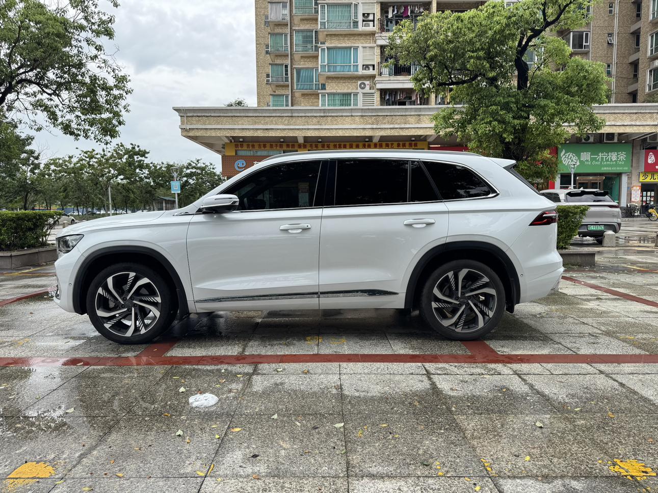 Geely Xingyue L 2021 thumb 2