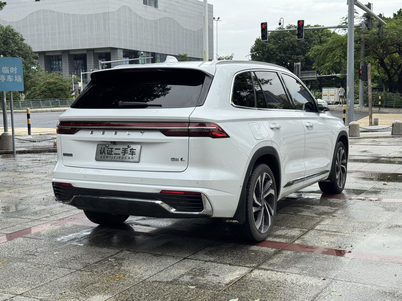 Geely Xingyue L 2021 thumb 5
