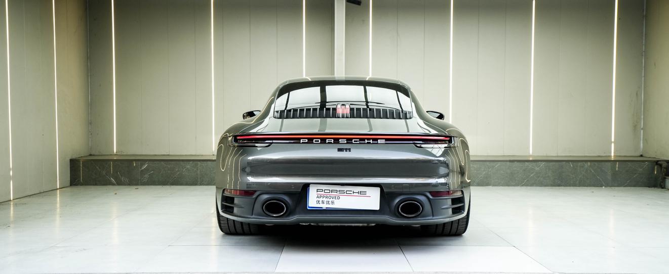 Porsche 911 2022 thumb 2