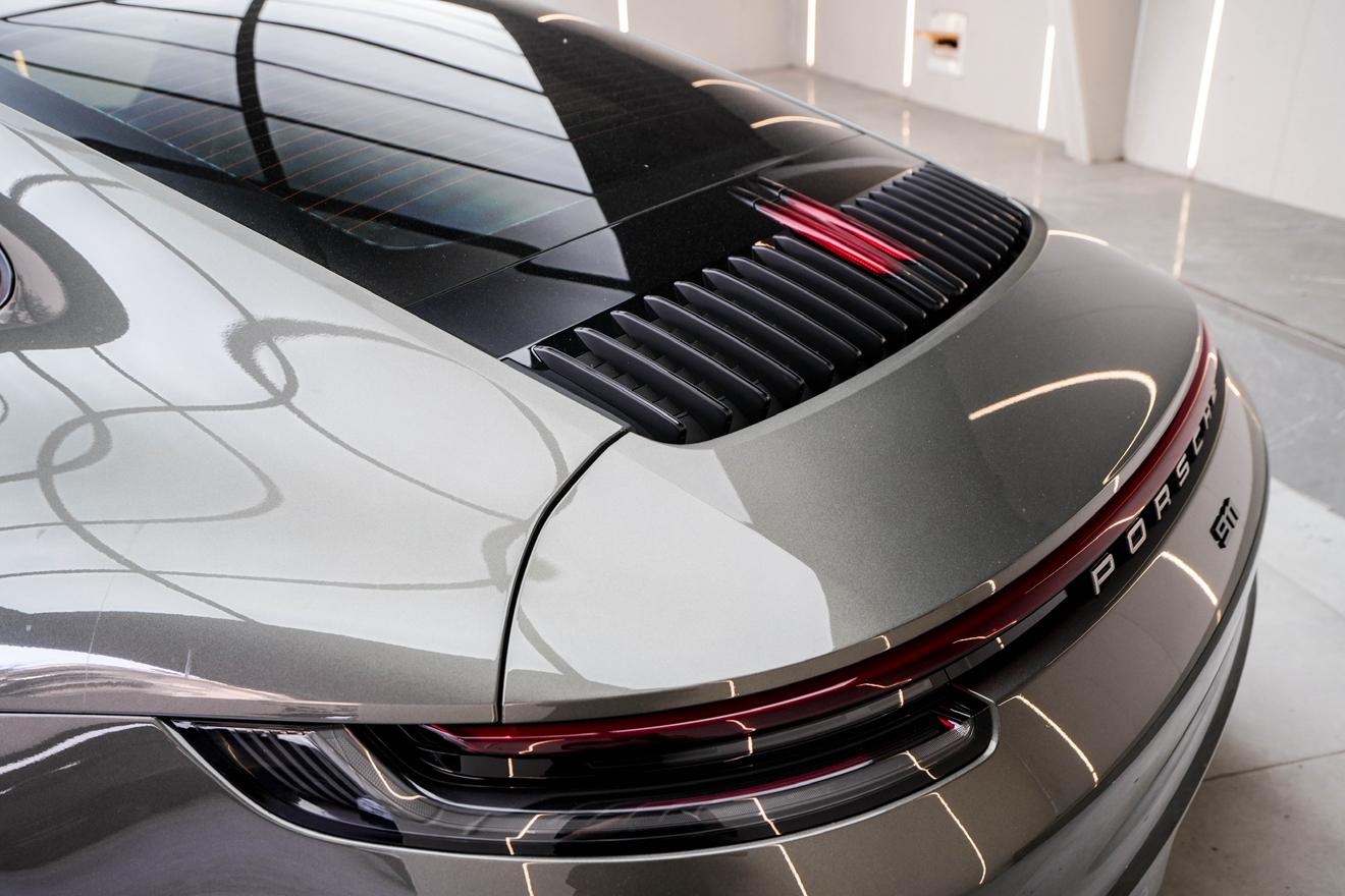 Porsche 911 2022 thumb 5