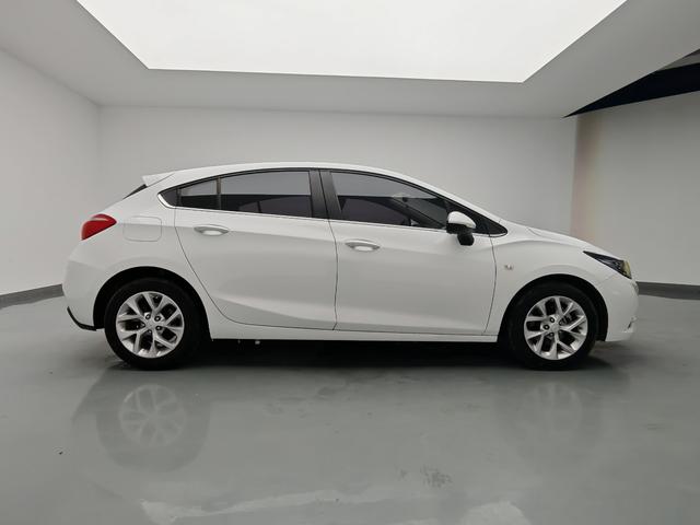 Chevrolet Cruze 2017 thumb 6