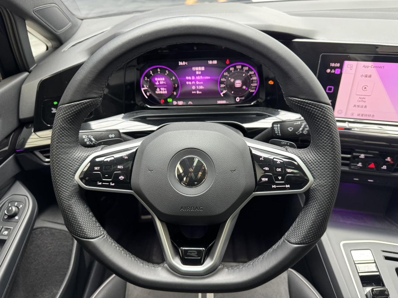 Volkswagen Golf Sportsvan 2023 thumb 8