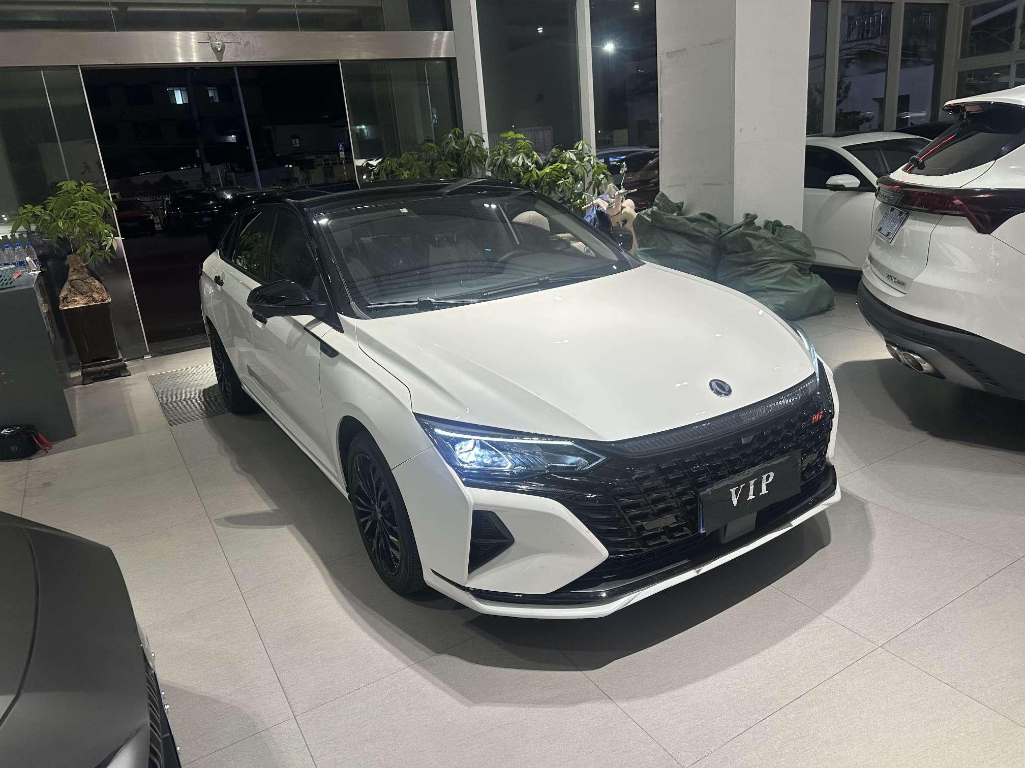 Dongfeng Aeolus Yixuan Max 2021 thumb 10