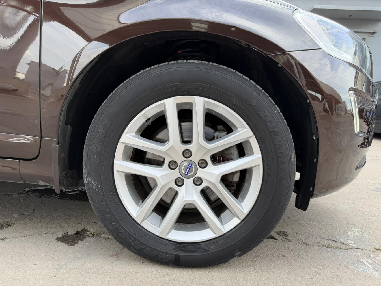 Volvo XC60 2017 thumb 7