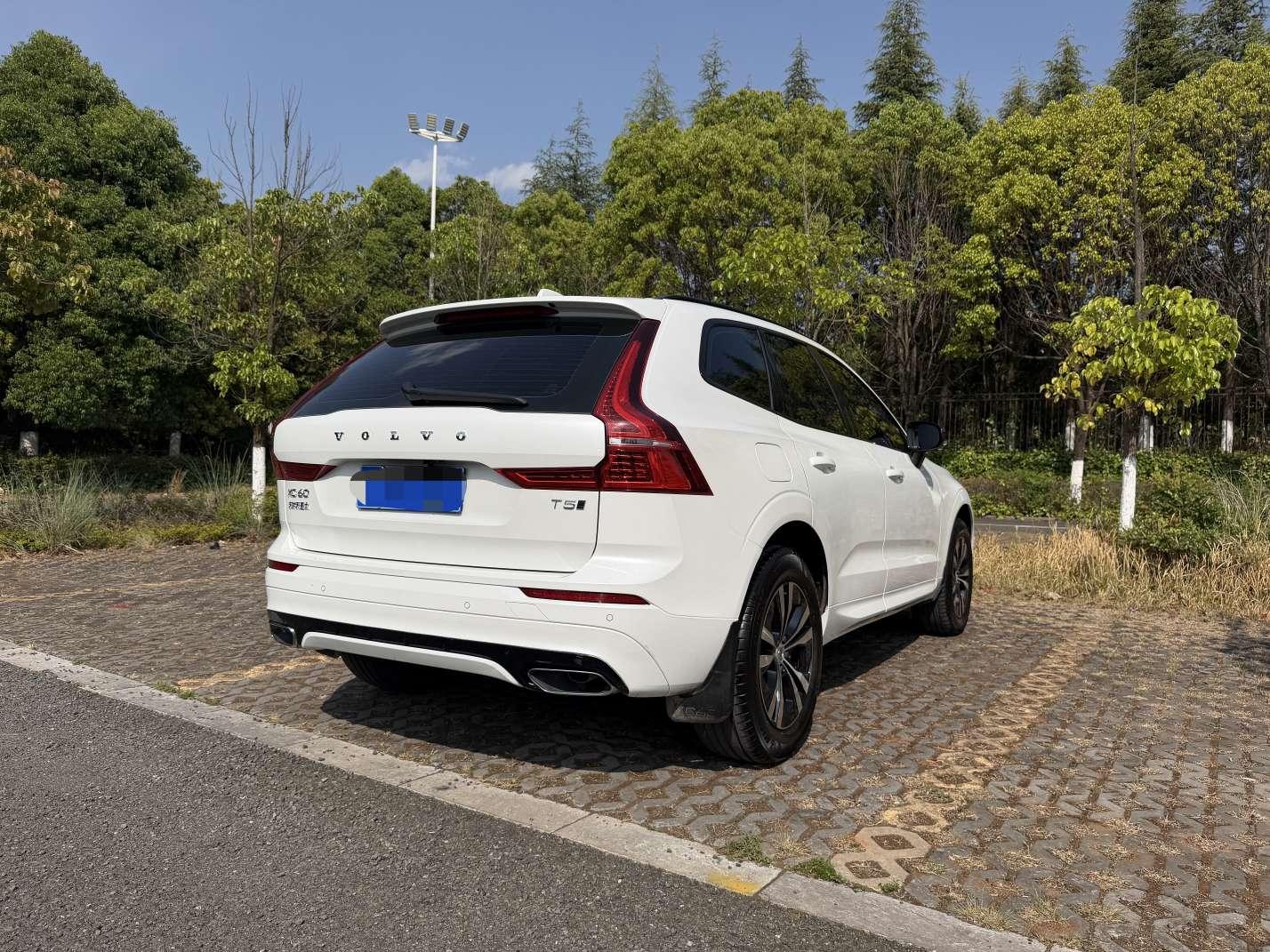 Volvo XC60 2021 thumb 5