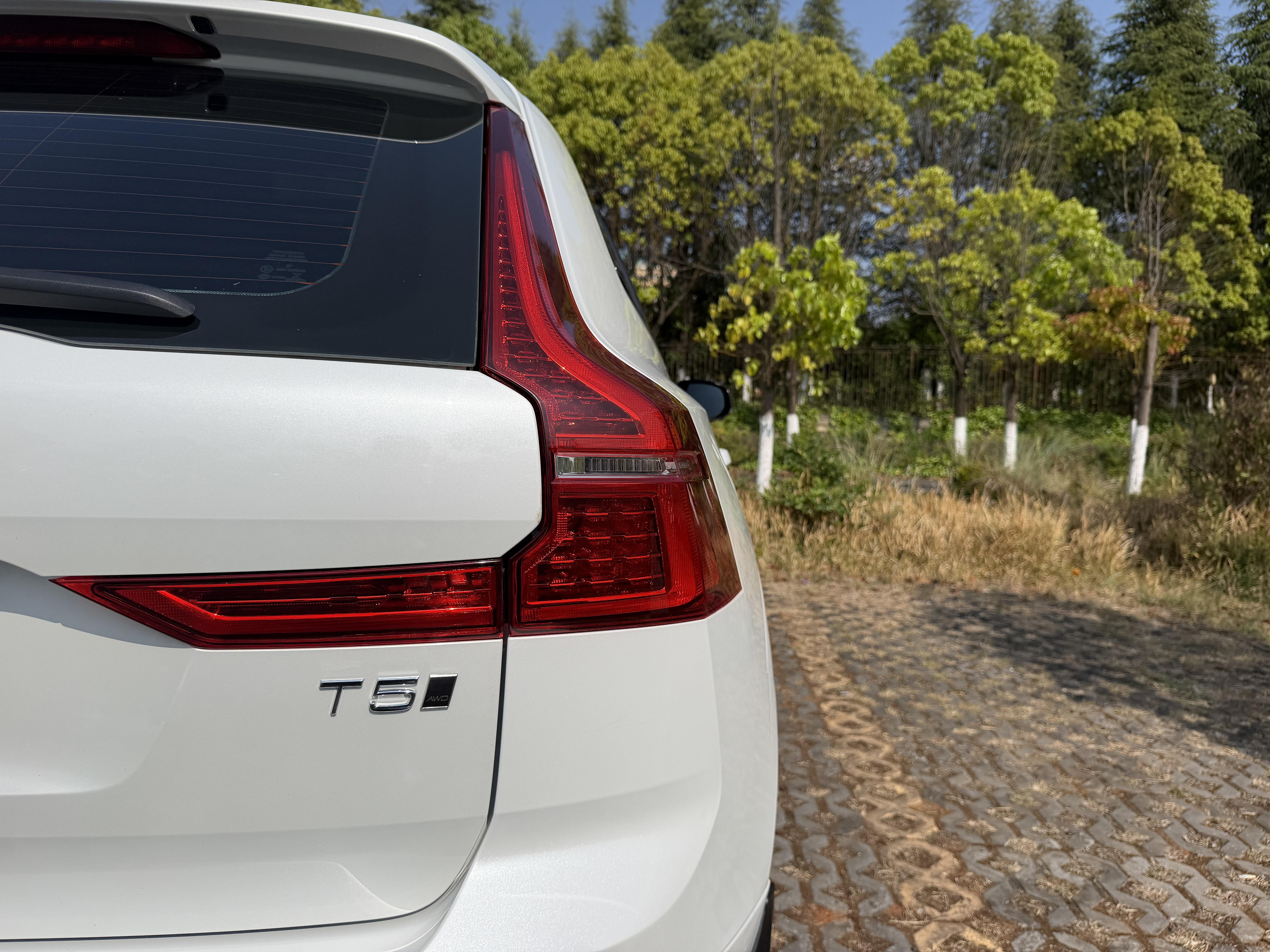 Volvo XC60 2021 thumb 6