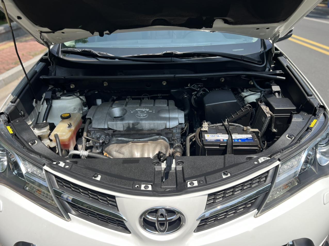 Toyota RAV4 2013 thumb 6
