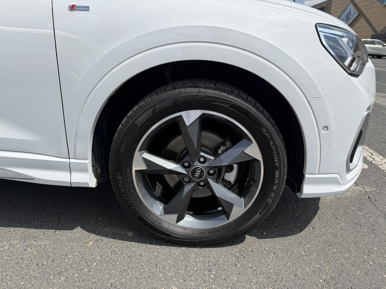 Audi Q3 2023 thumb 7