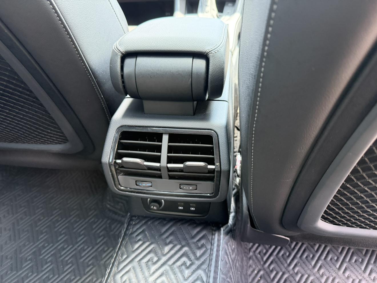 Audi Q3 2023 thumb 8