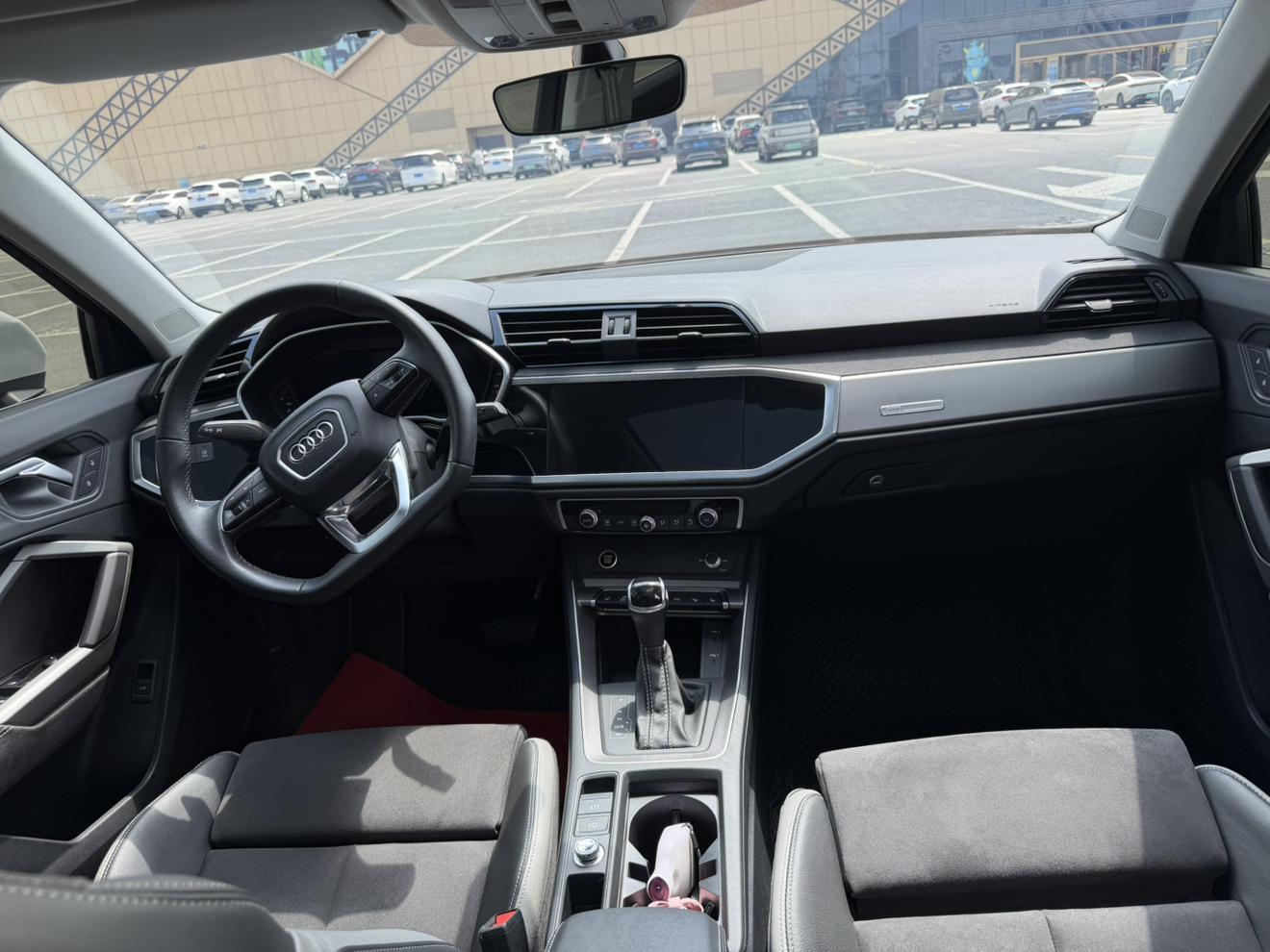 Audi Q3 2023 thumb 12