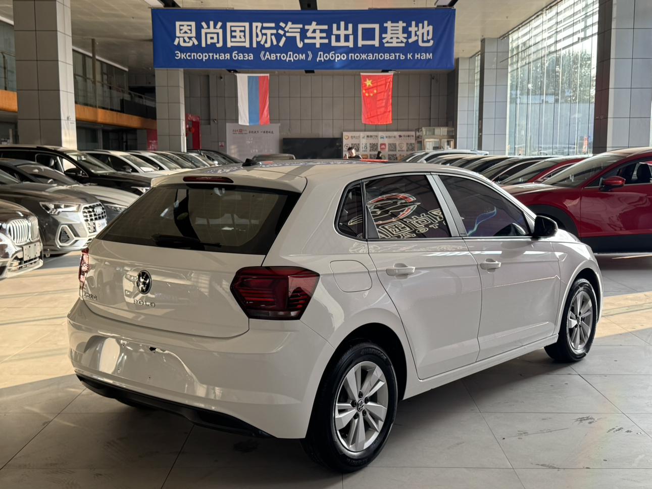 Volkswagen Polo 2021 thumb 2