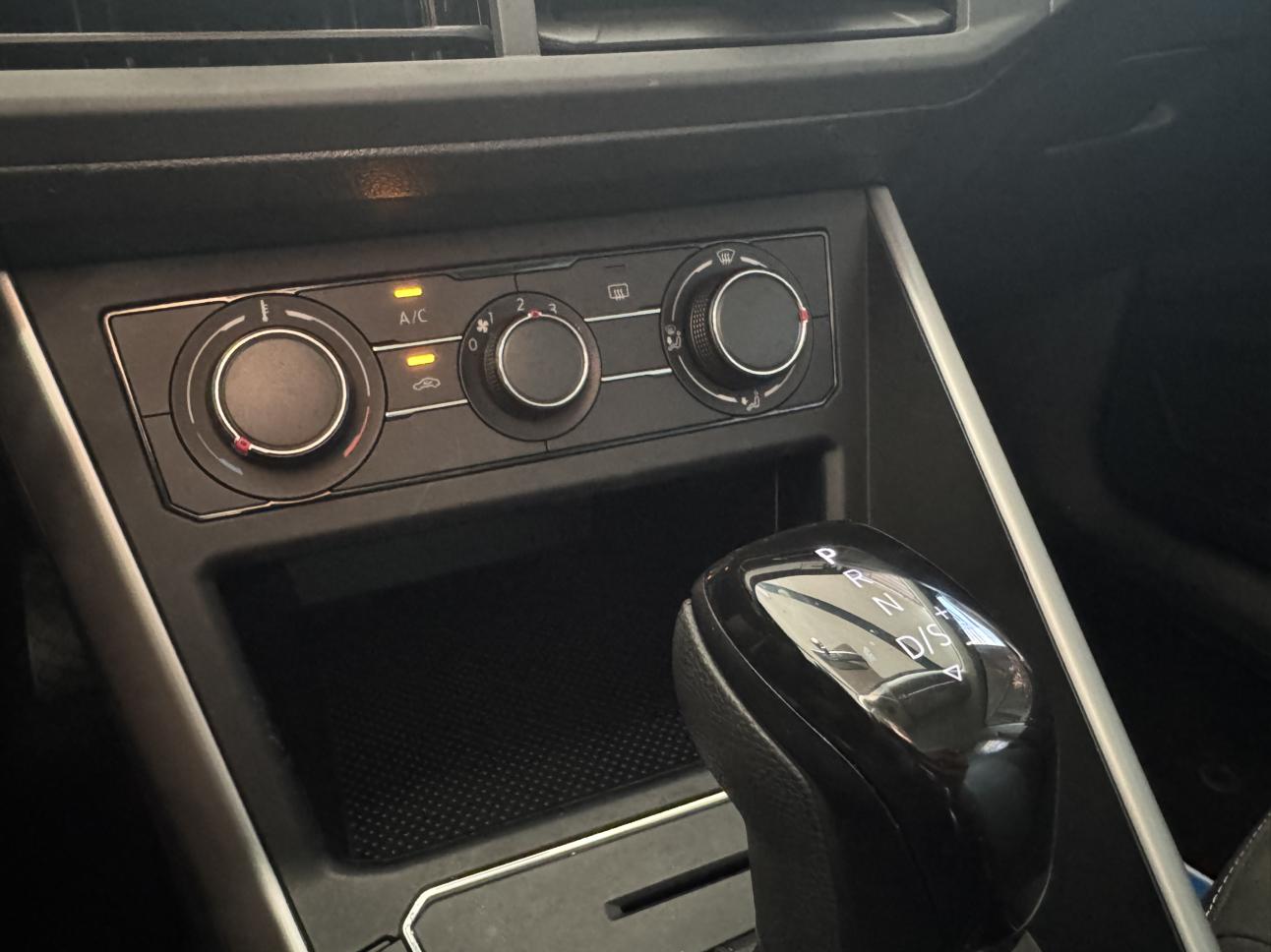 Volkswagen Polo 2021 thumb 5