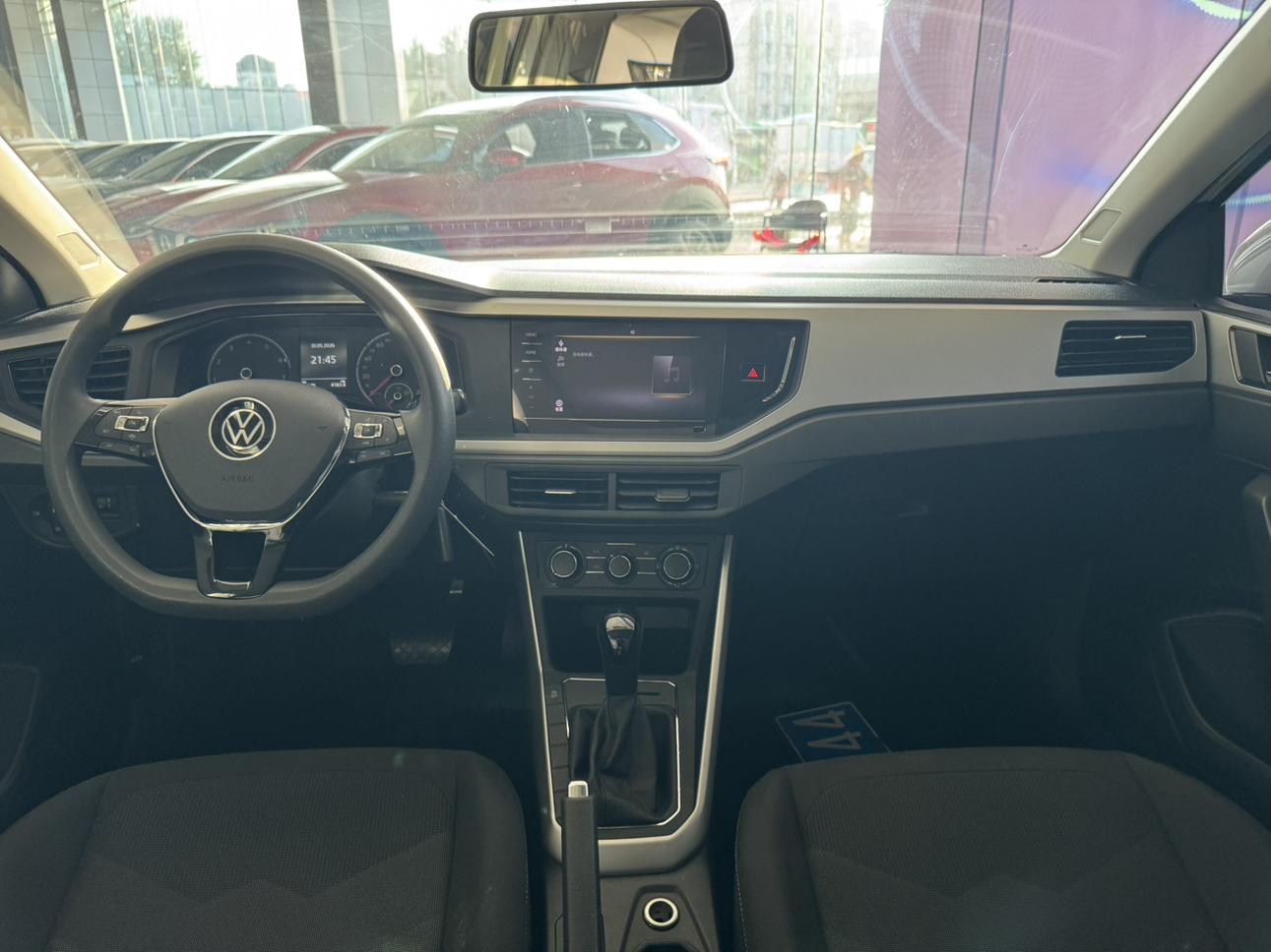 Volkswagen Polo 2021 thumb 6