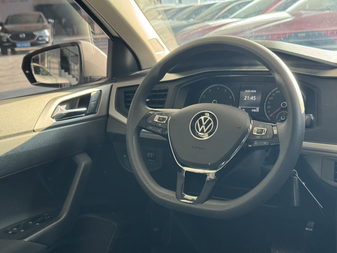 Volkswagen Polo 2021 thumb 8