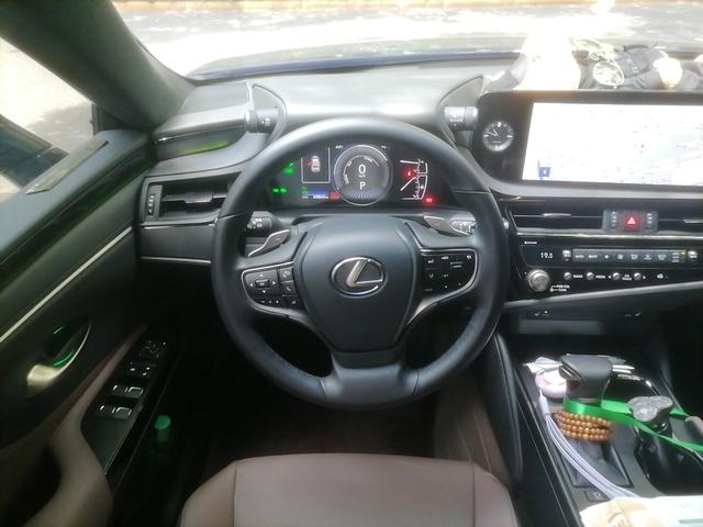 Lexus ES 2022 thumb 5