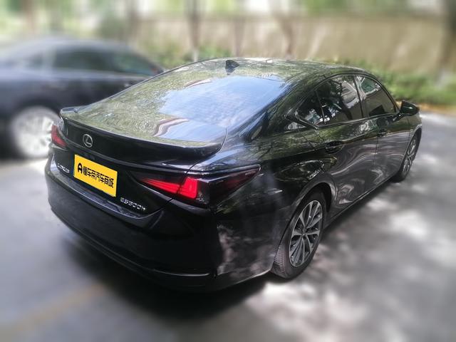 Lexus ES 2022 thumb 12