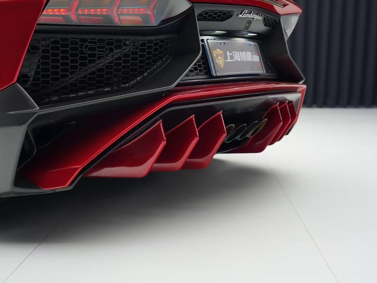 Lamborghini Aventador 2015 thumb 12