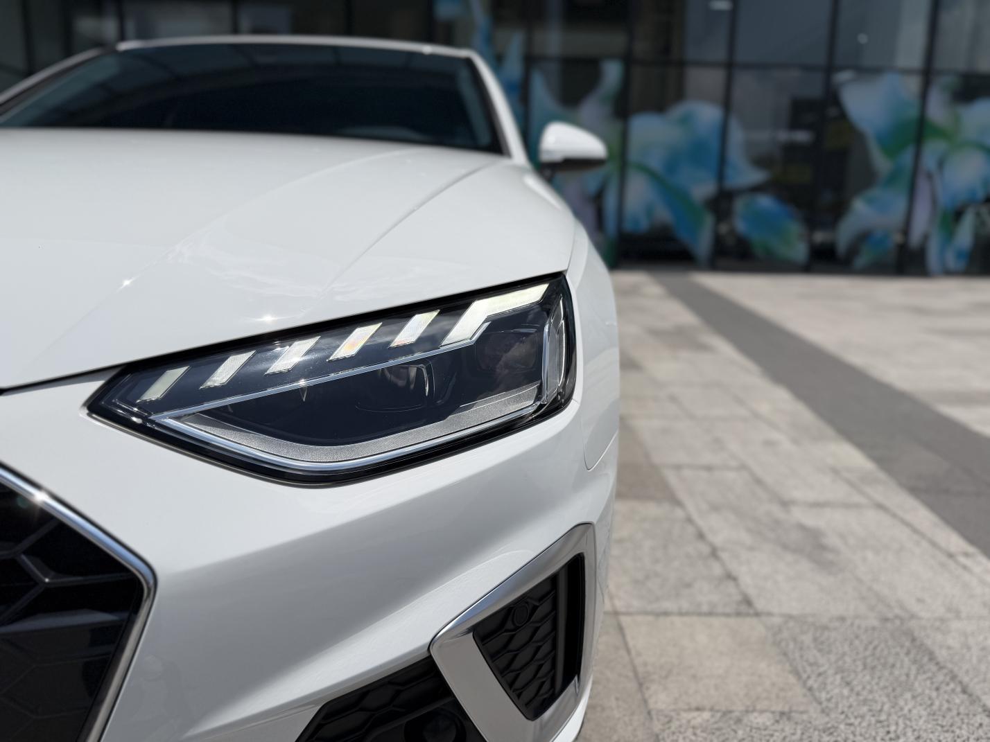 Audi A4 2020 thumb 7