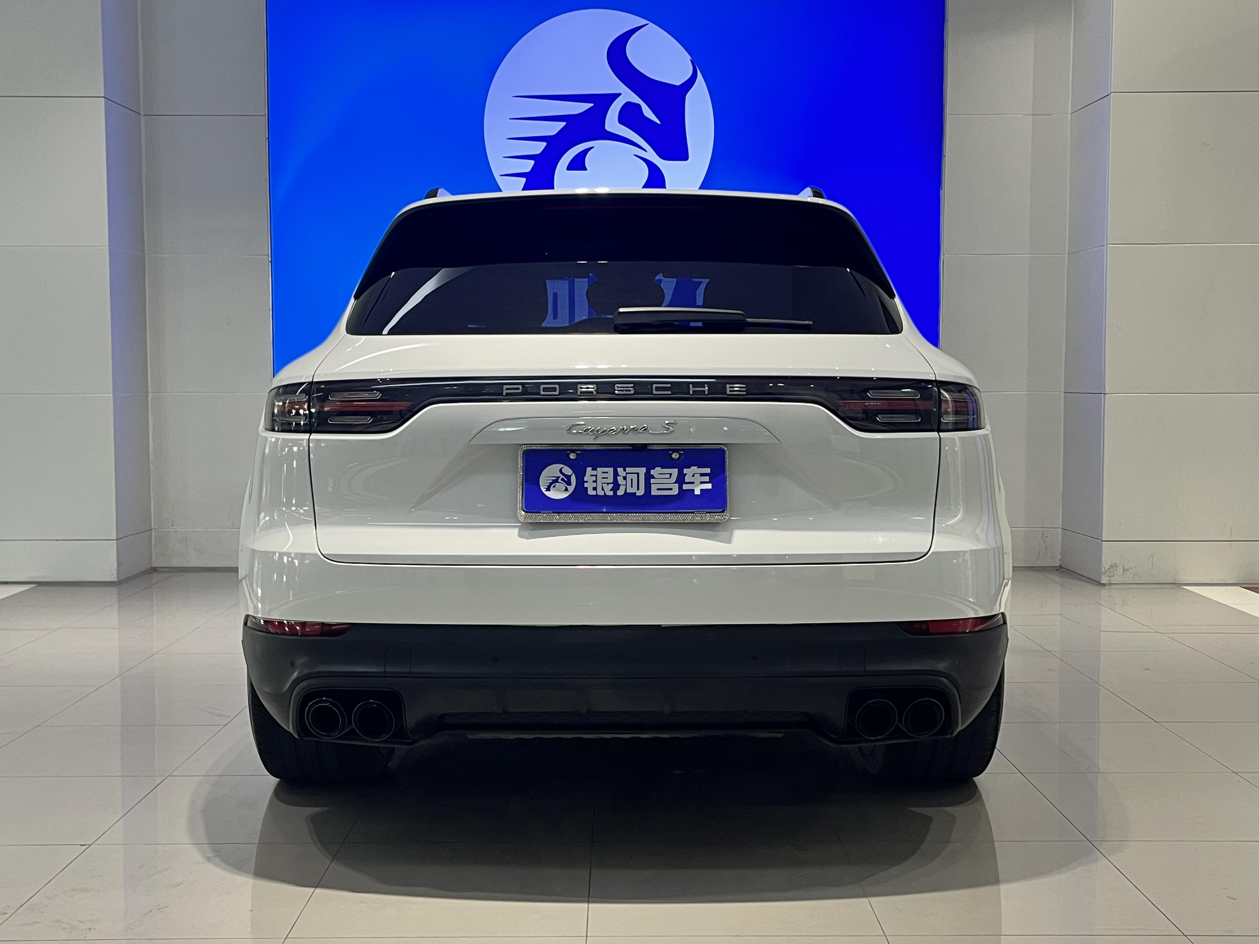 Porsche Cayenne 2018 thumb 4