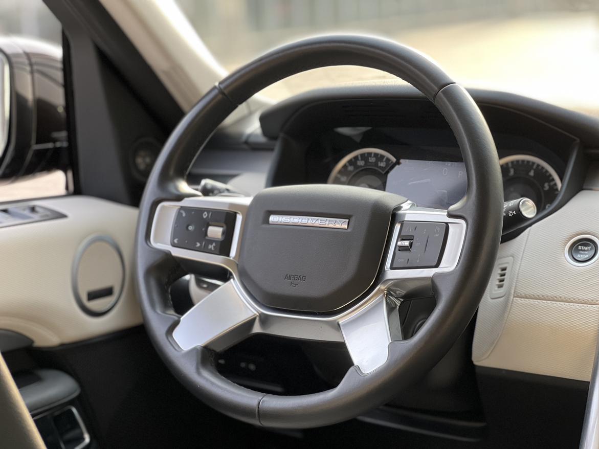 Land Rover Discovery 2023 thumb 9
