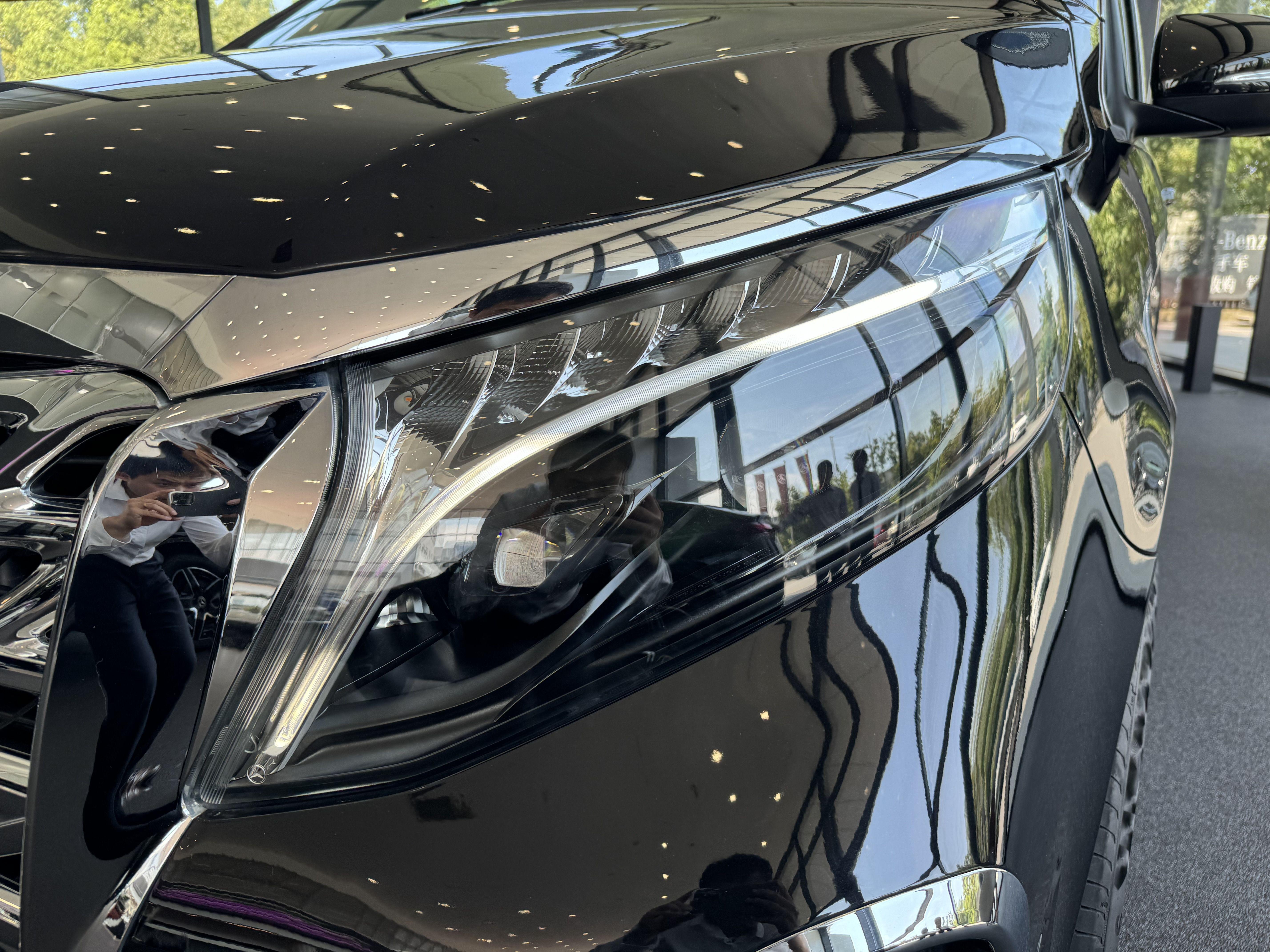 Mercedes-Benz V-Класс 2023 thumb 5