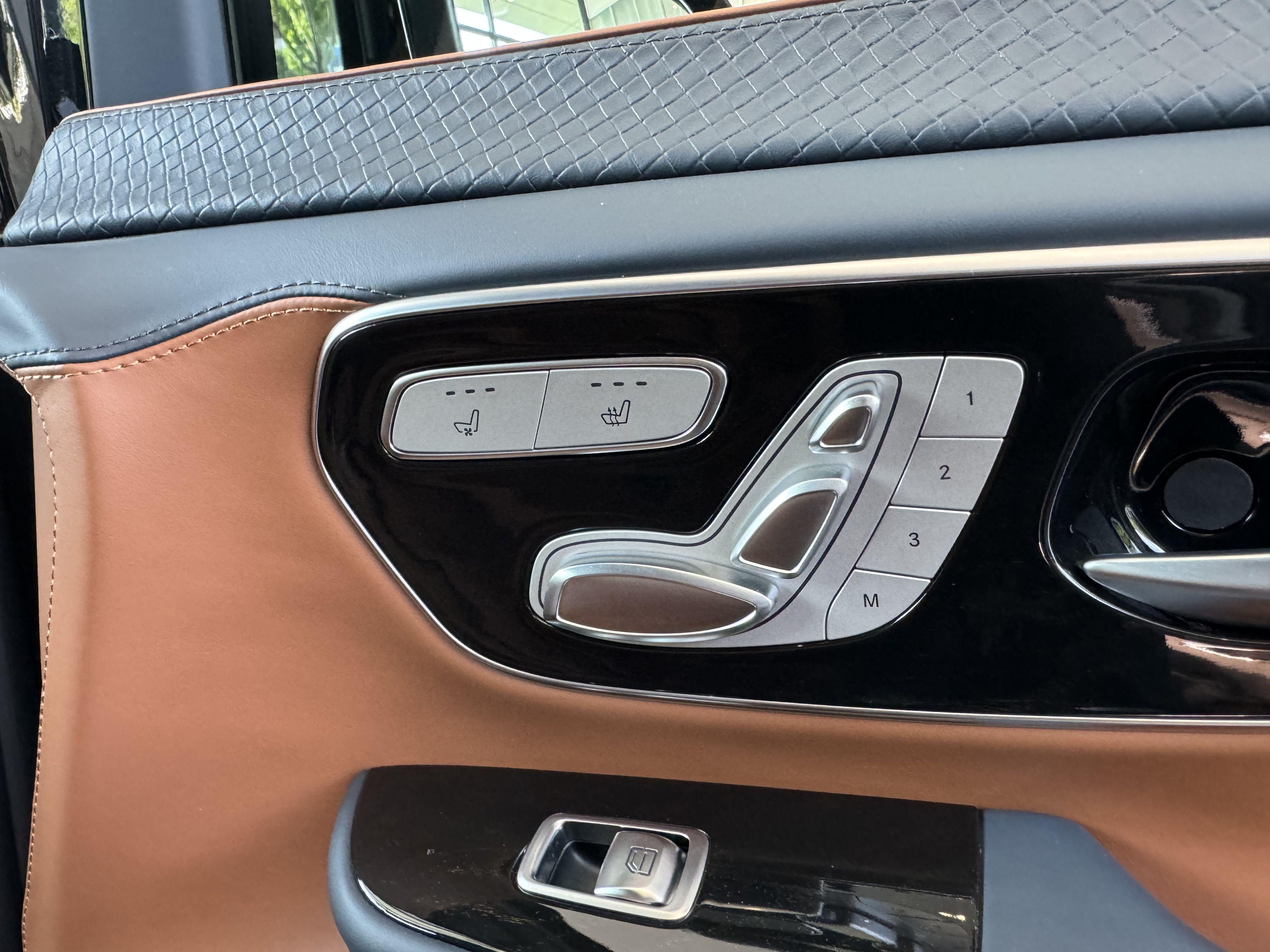 Mercedes-Benz V-Класс 2023 thumb 10