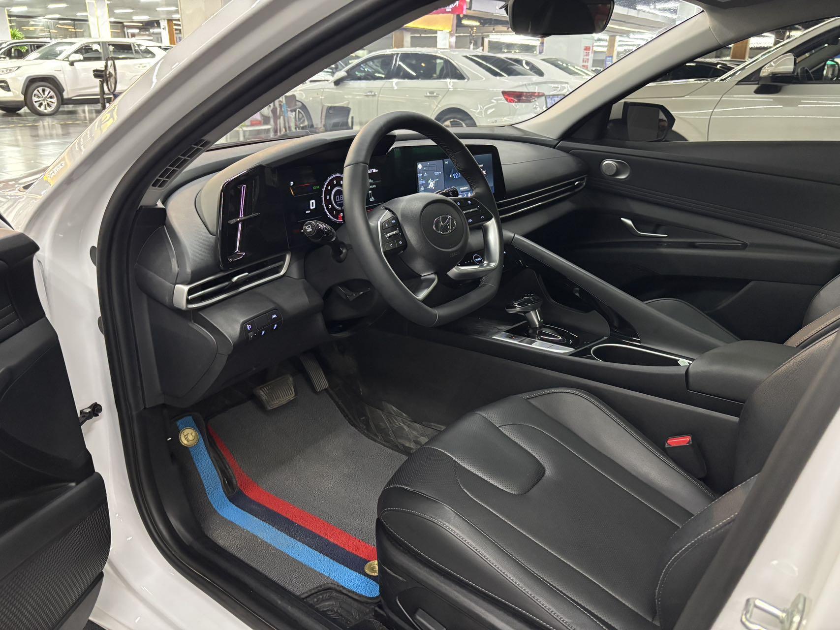 Hyundai Elantra 2022 thumb 11