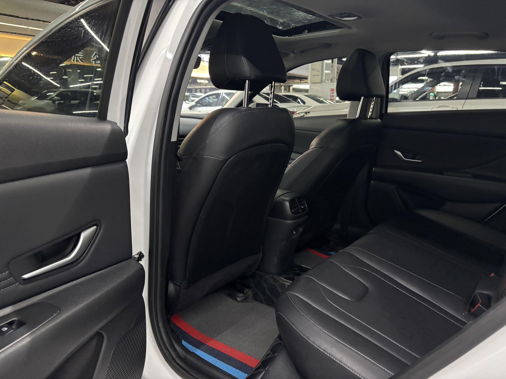 Hyundai Elantra 2022 thumb 12