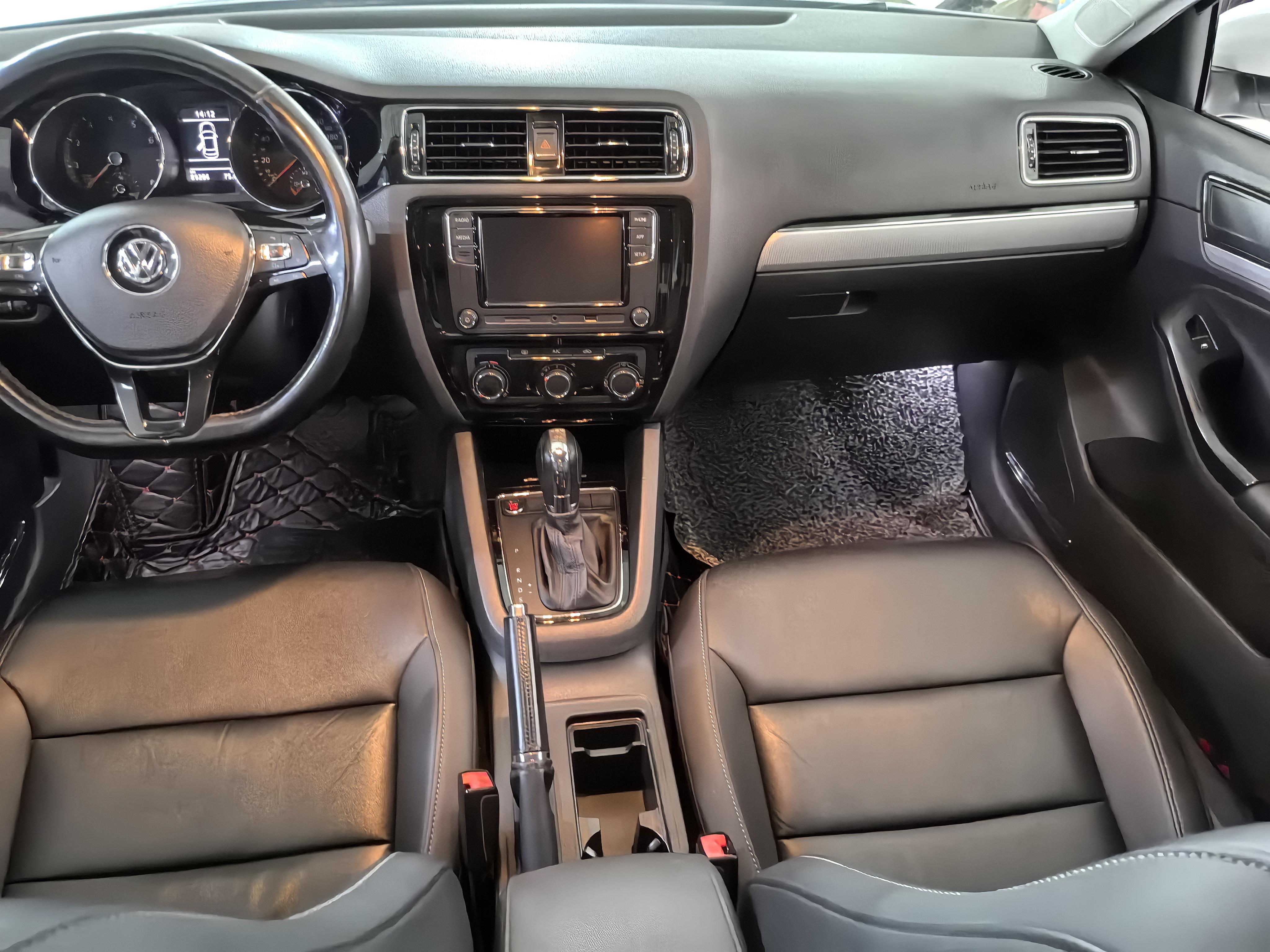 Volkswagen Sagitar 2018 thumb 6