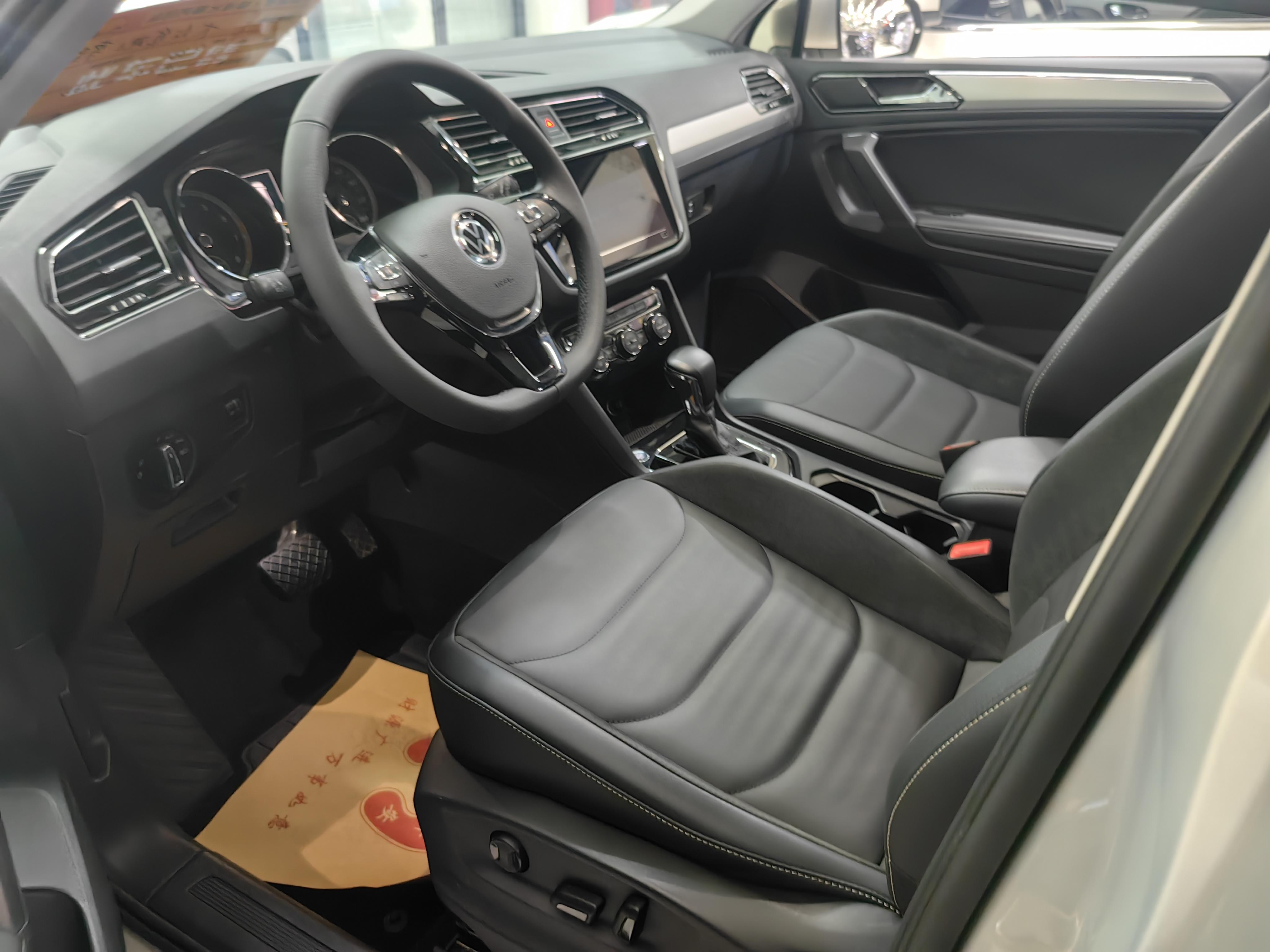 Volkswagen Tiguan 2021 thumb 5