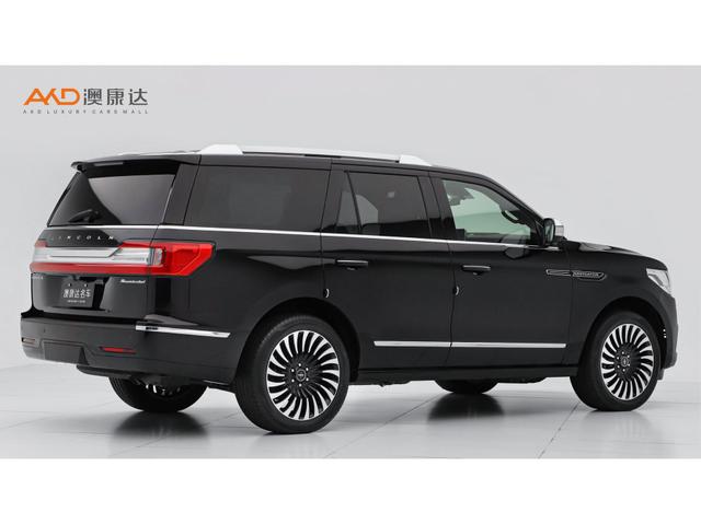 Lincoln Nautilus 2020 thumb 3
