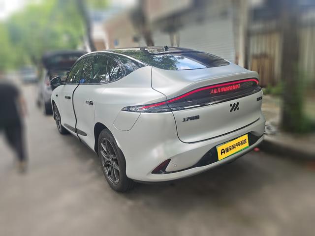 IM Motors (Zhiji) LS6 2025 thumb 2