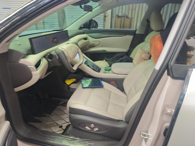 IM Motors (Zhiji) LS6 2025 thumb 8