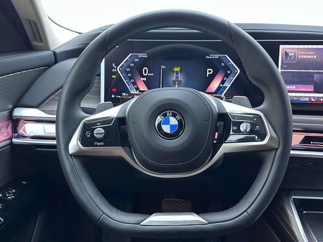 BMW 7 серии 2023 thumb 11
